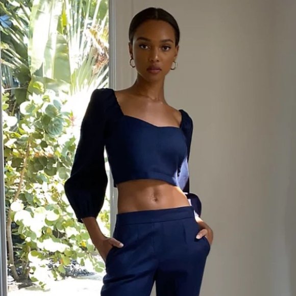 Aritzia Tops - ❗️SOLD❗️Wilfred Hadwyn Blouse Size L